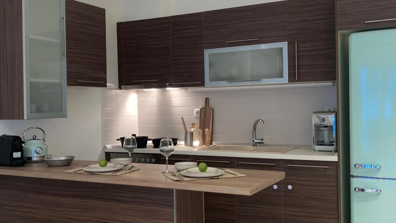 Bright Luxury Apt. Волос Экстерьер фото