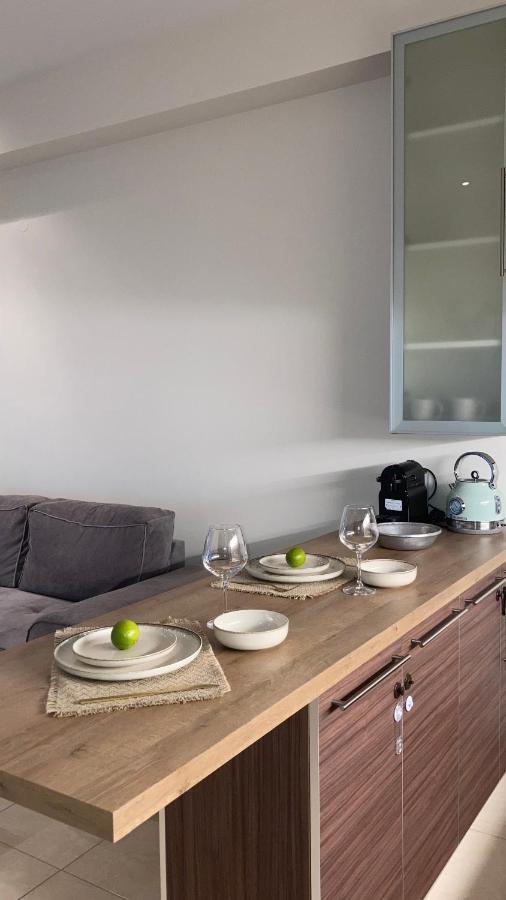 Bright Luxury Apt. Волос Экстерьер фото